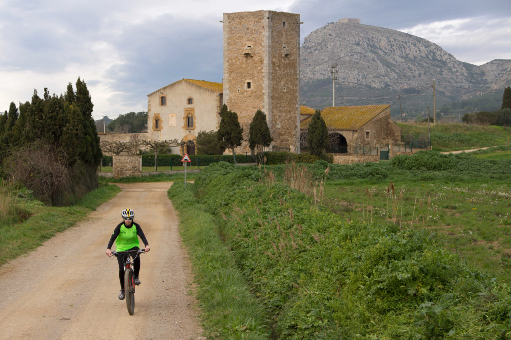 Route 41: Long route through the Montgrí massif